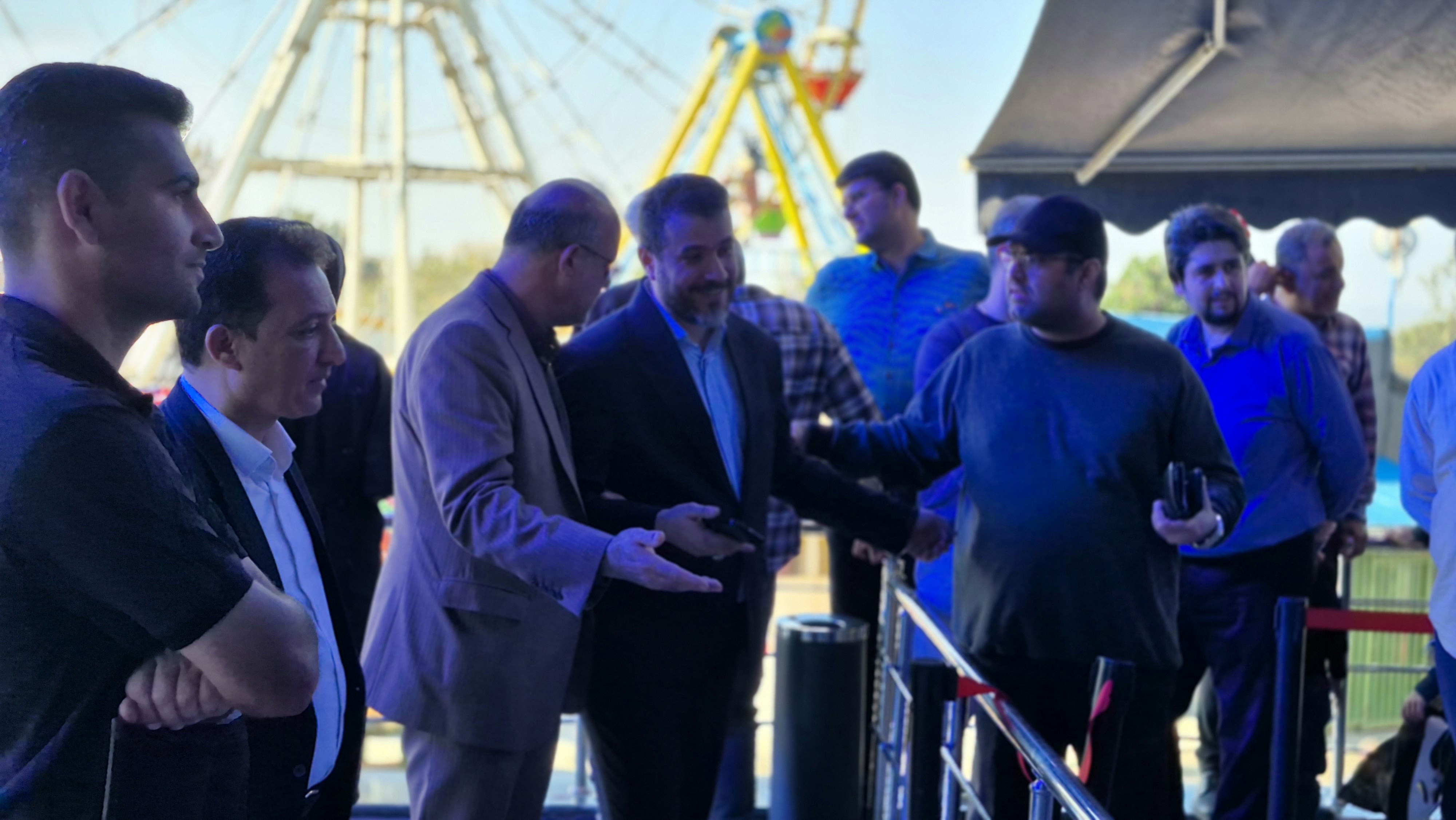 بازدید خبرنگاران نخستین اجلاس استانداران کشورهای ساحلی خزر از مجموعه تله‌کابین بام سبز لاهیجان